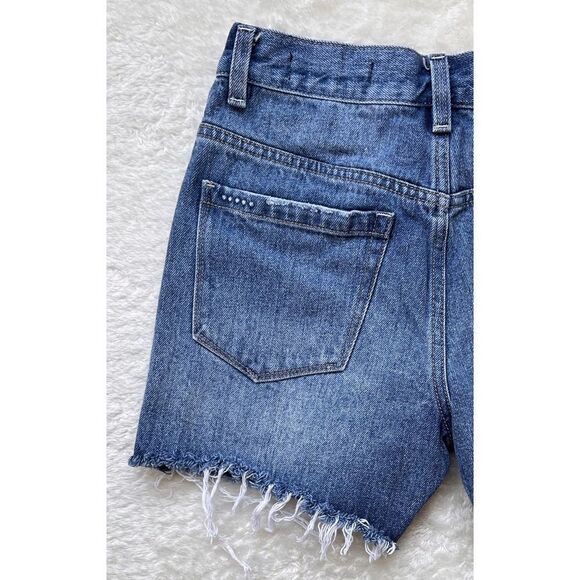 {BLANKNYC} The Barrow Vintage High-Rise Short - Picture 10 of 15